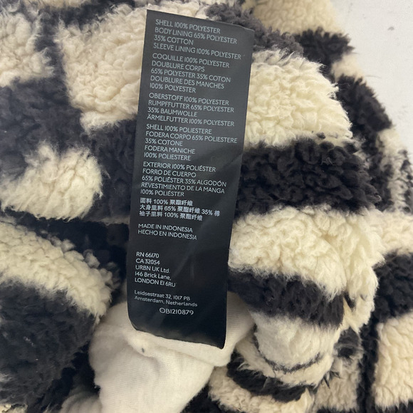 Urban Outfitters Black & Cream Patterned Faux Fur Jacket - Picture 4 of 6